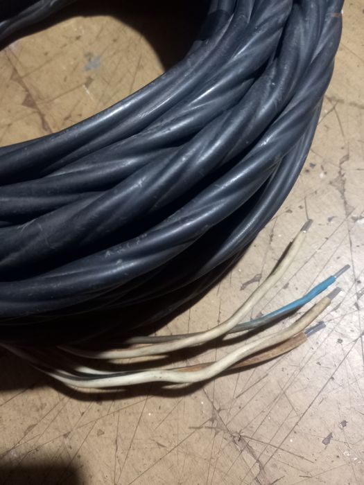 Електричний кабель 4х  жильний.