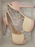 3 sapatos Guess por 100€.
