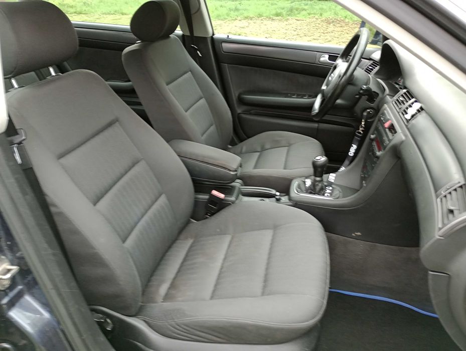Audi A6 C5 - fotele materialowe czarne SEDAN