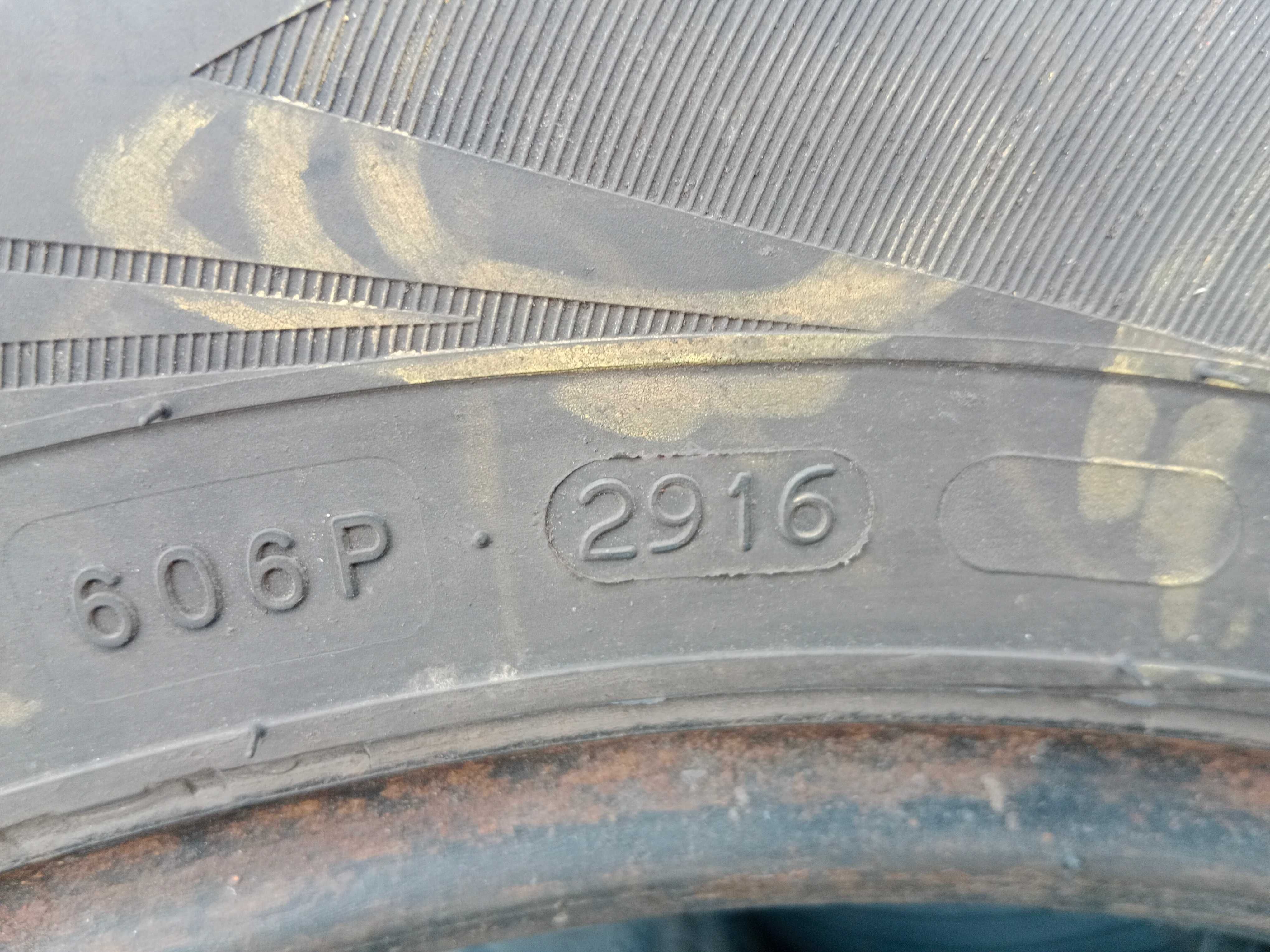 Opona używana 195/65R15 Nokian WR D4 1szt.