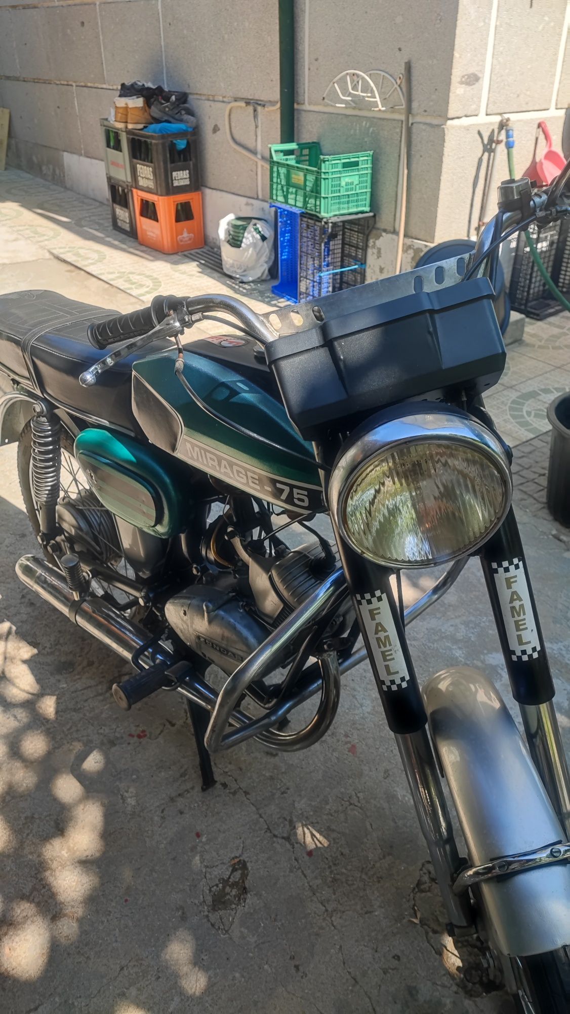 Vendo Famel mirage 75