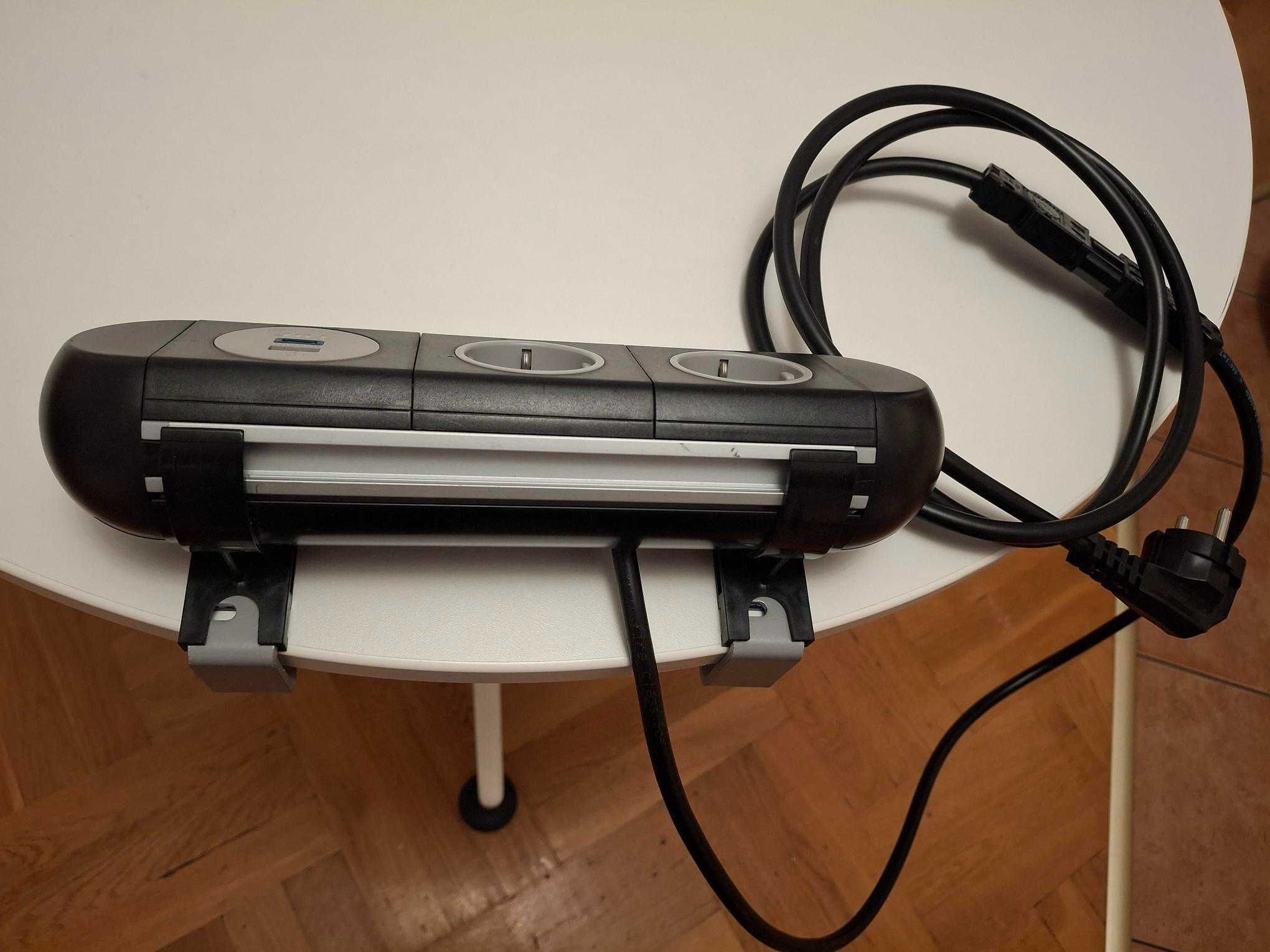 Nabiurkowa listwa zasilająca MEDIAPORT z portami USB