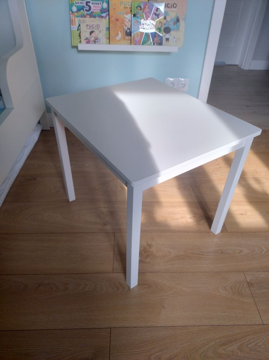 Stolik Ikea Kritter