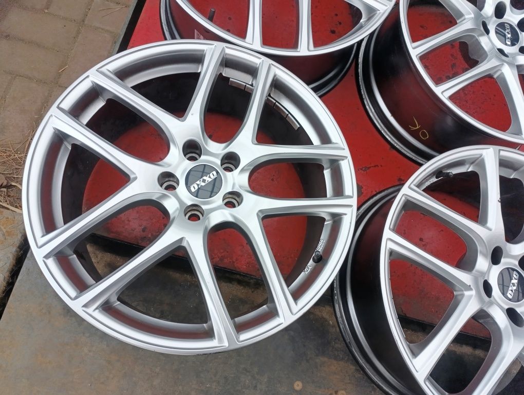 5x112 Alufelgi 19 OXXO Mercedes VW Audi Skoda BMW MINI 8JX19 ET35