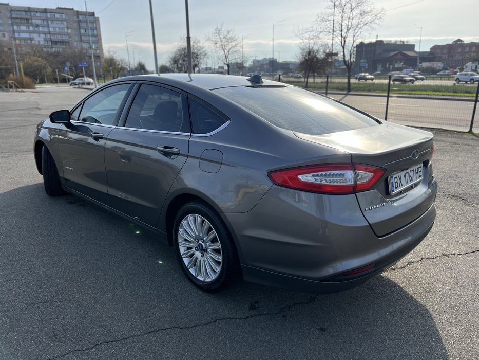 Ford fusion 2.0 hybrid