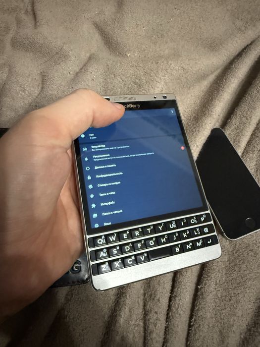 Blackberry Passport Silver Q30