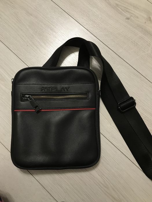 Продам сумку Replay