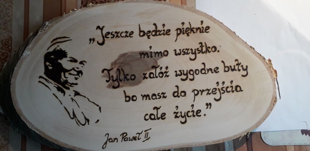 Obrazy własnoręcznie wypalane w drewnie