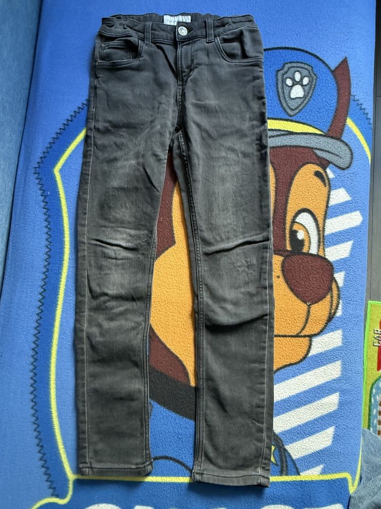 Czarne jeansy skinny chlopiece