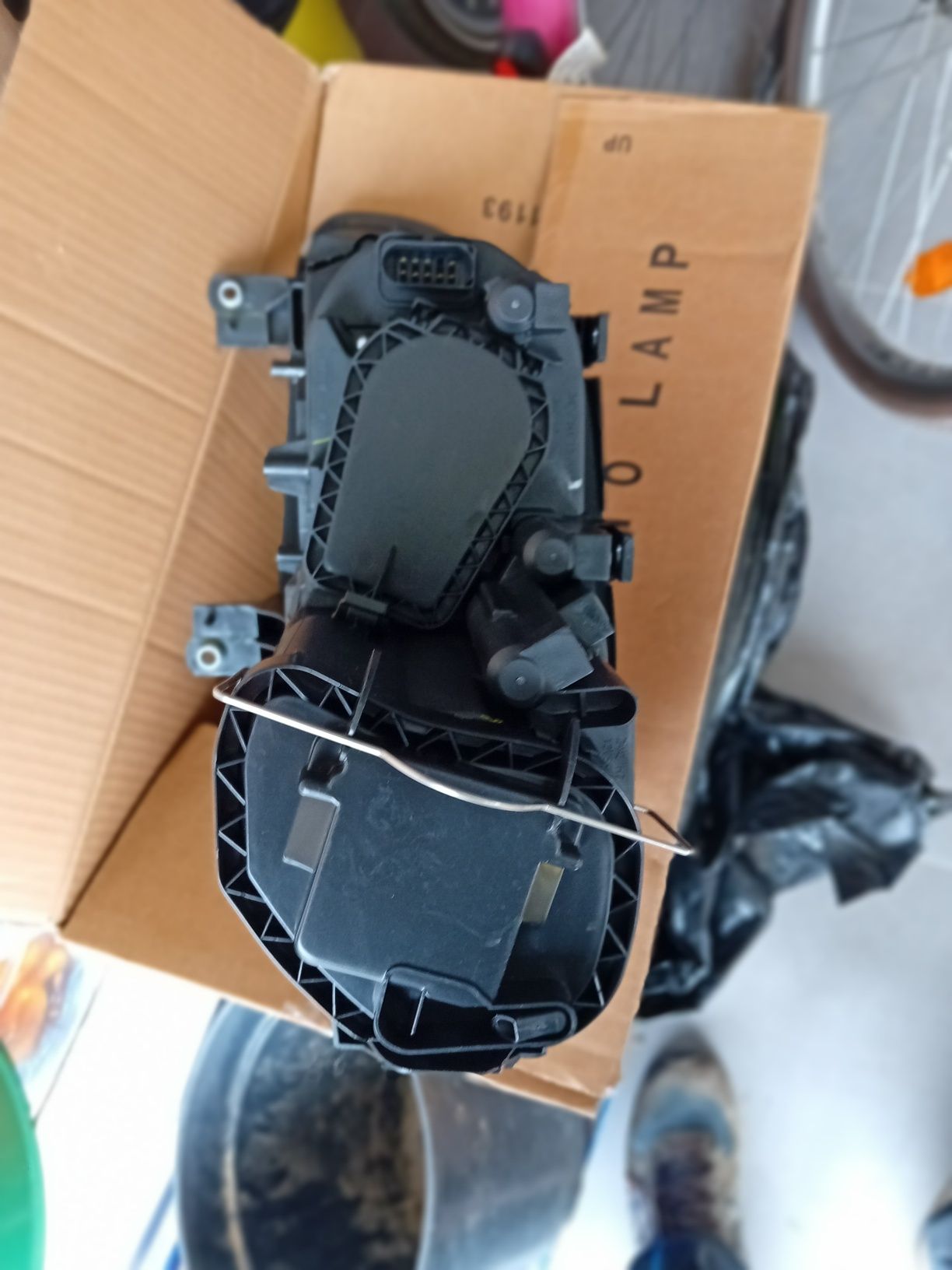 Lampy vw touran/caddy, nowe