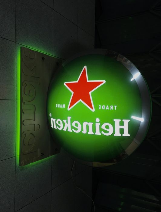 Reclame luminoso Heineken