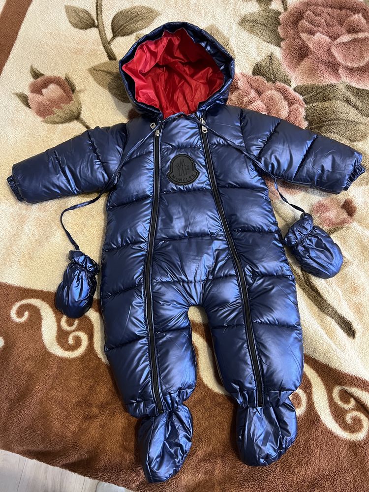 Зимовий комбінезон Moncler