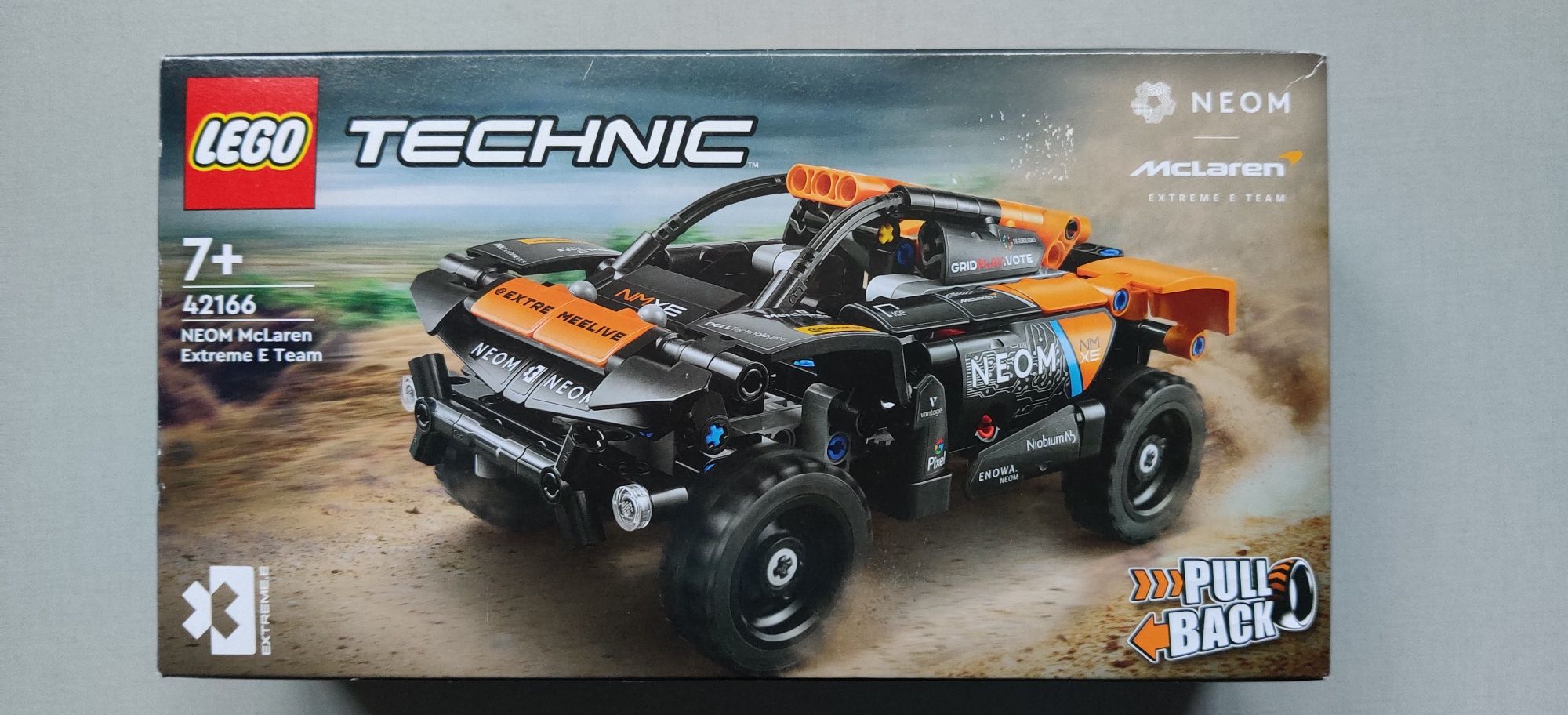 Продам LEGO Technic 42166