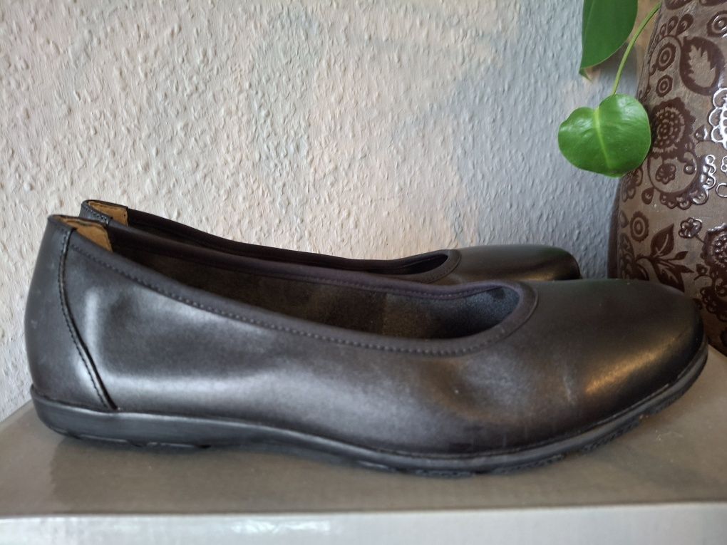 Caprice  skórzane baleriny 38