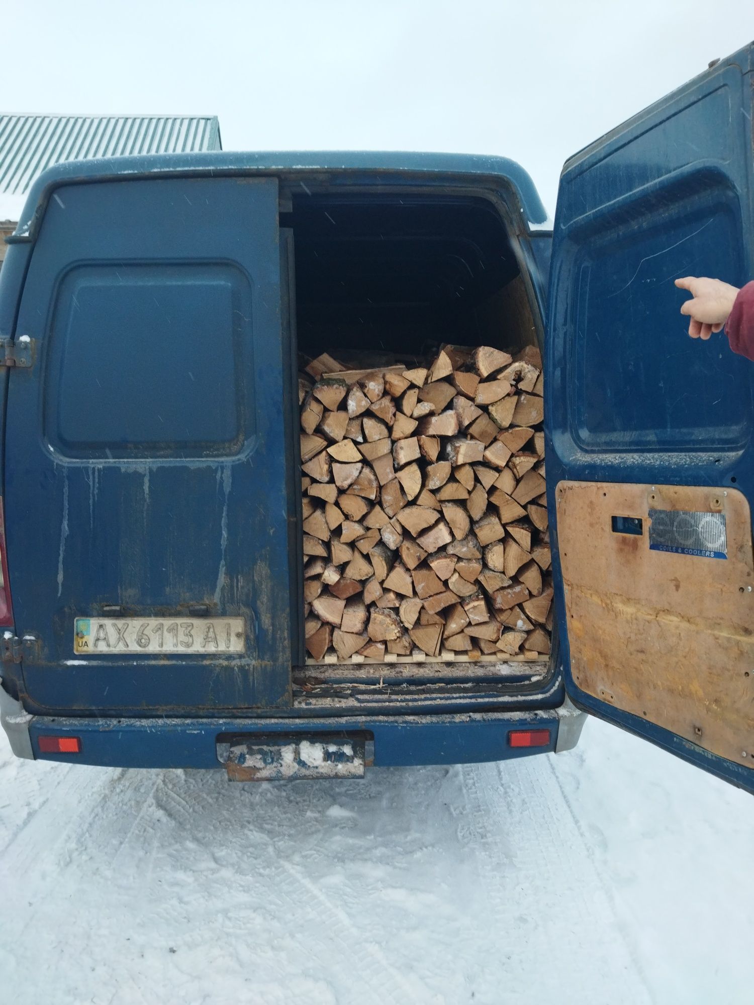 Добрый день,доставим колотые дубовые дрова без примесей других пород,