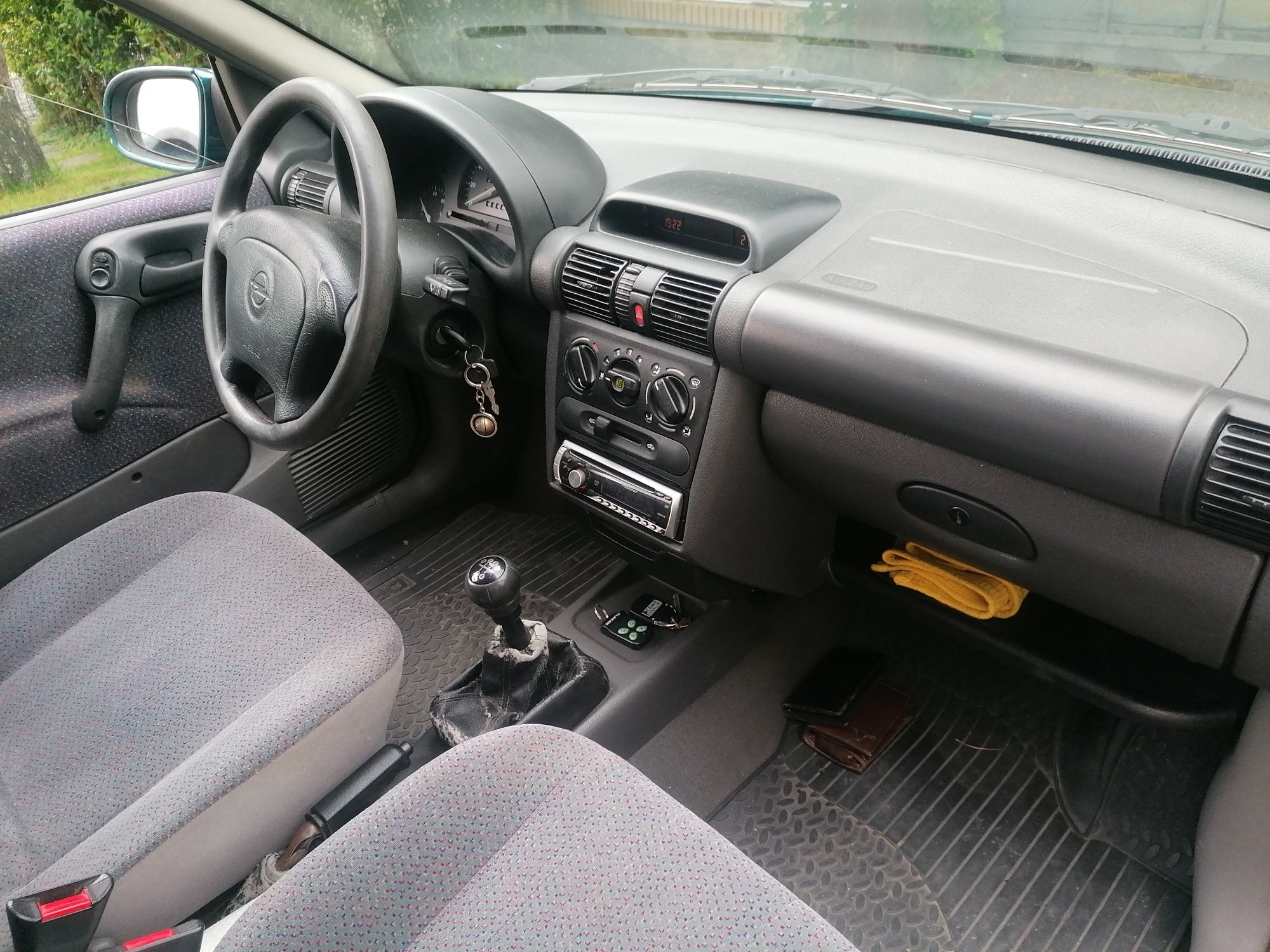 Sprzedam Opel Corsa B 1.4