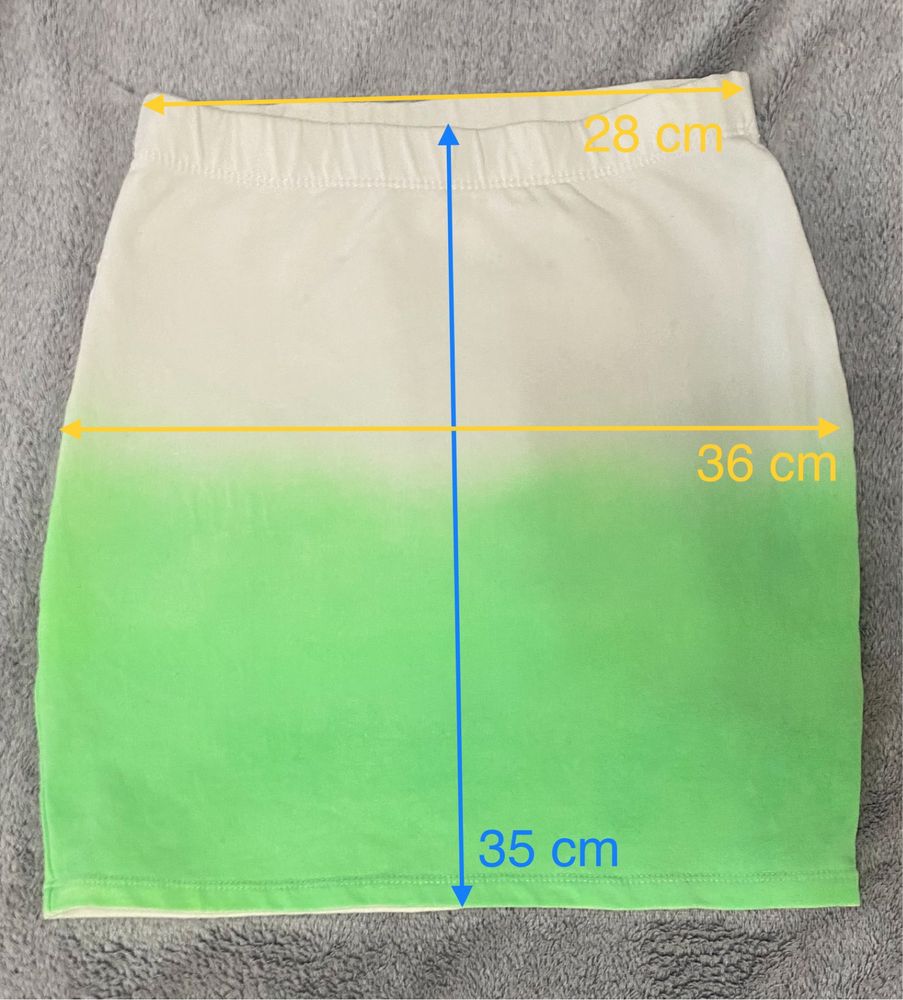 Krótka spódniczka w biało-zielone ombre