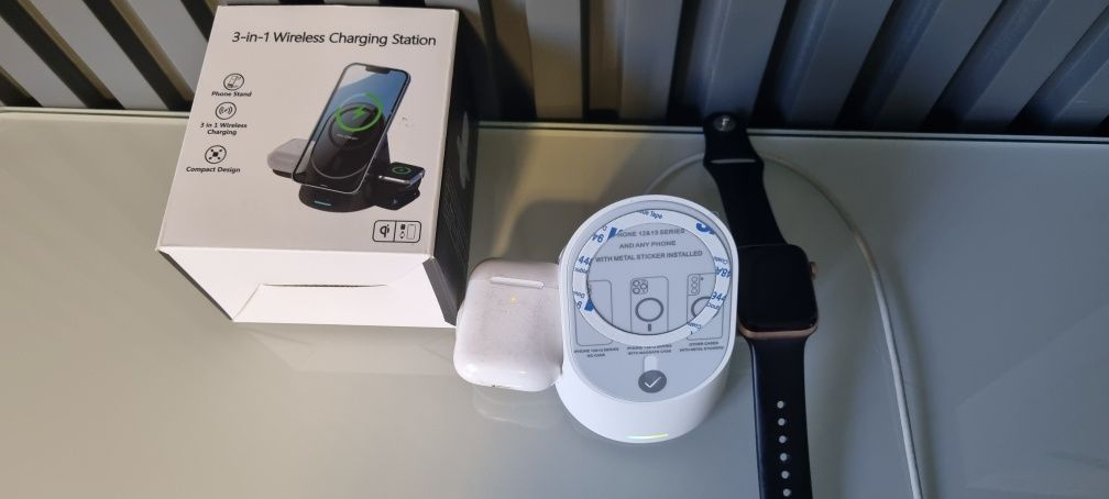 Бездротовий зарядний пристрій Charger 3в1 23W(беспроводная зарядка)
