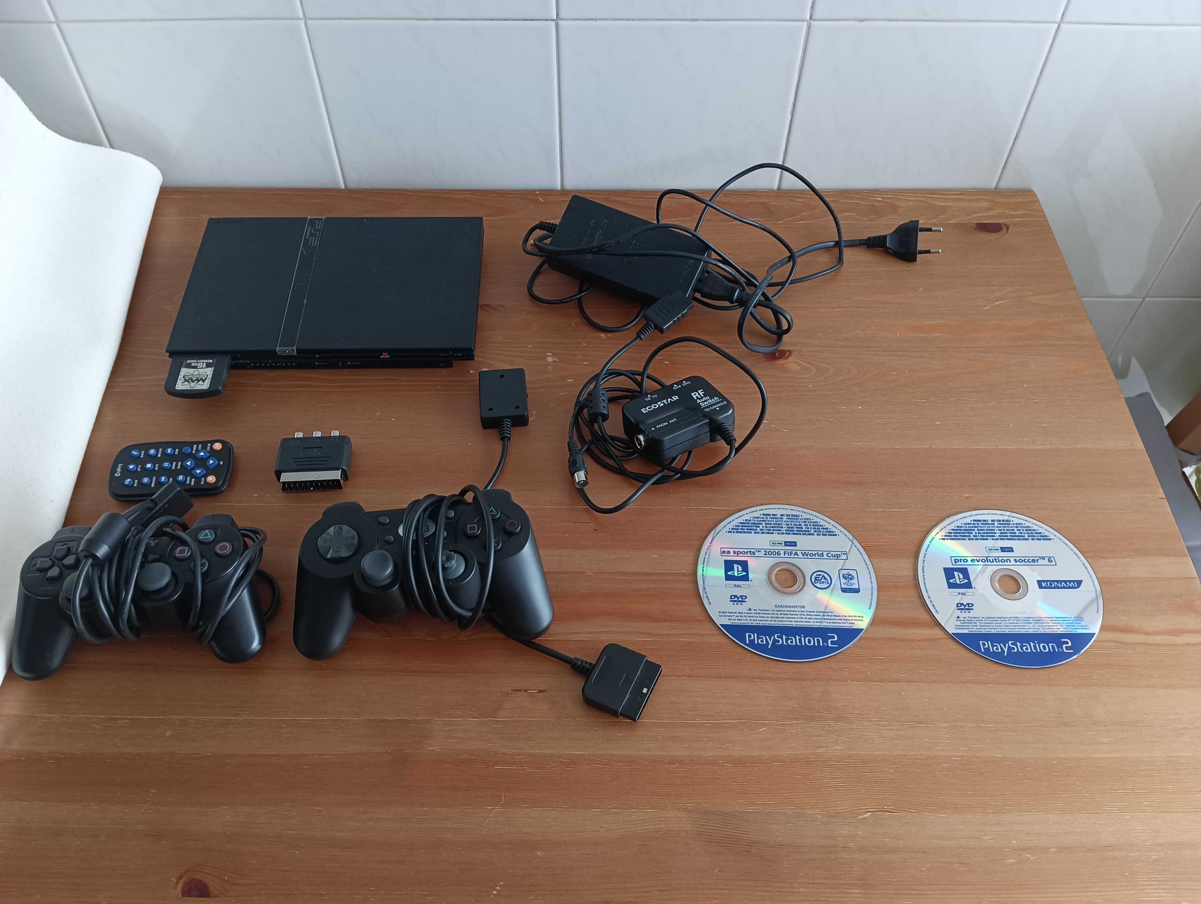Consola PS2 com Acessórios