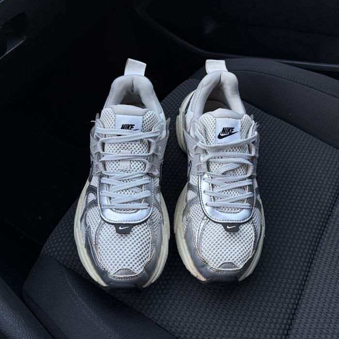 Жіночі кросівки Nike Runtekk gray оригінал