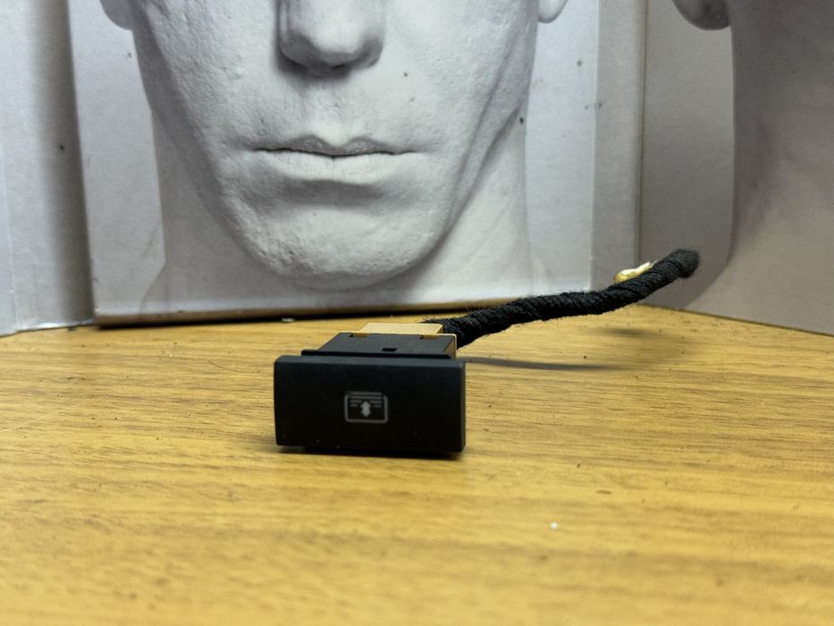 Кнопка шторки Audi a6 c6 4F0959903 кнопка електро шторки ауді а6 с6