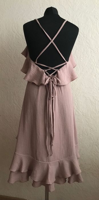 Витончена і стильна сукня