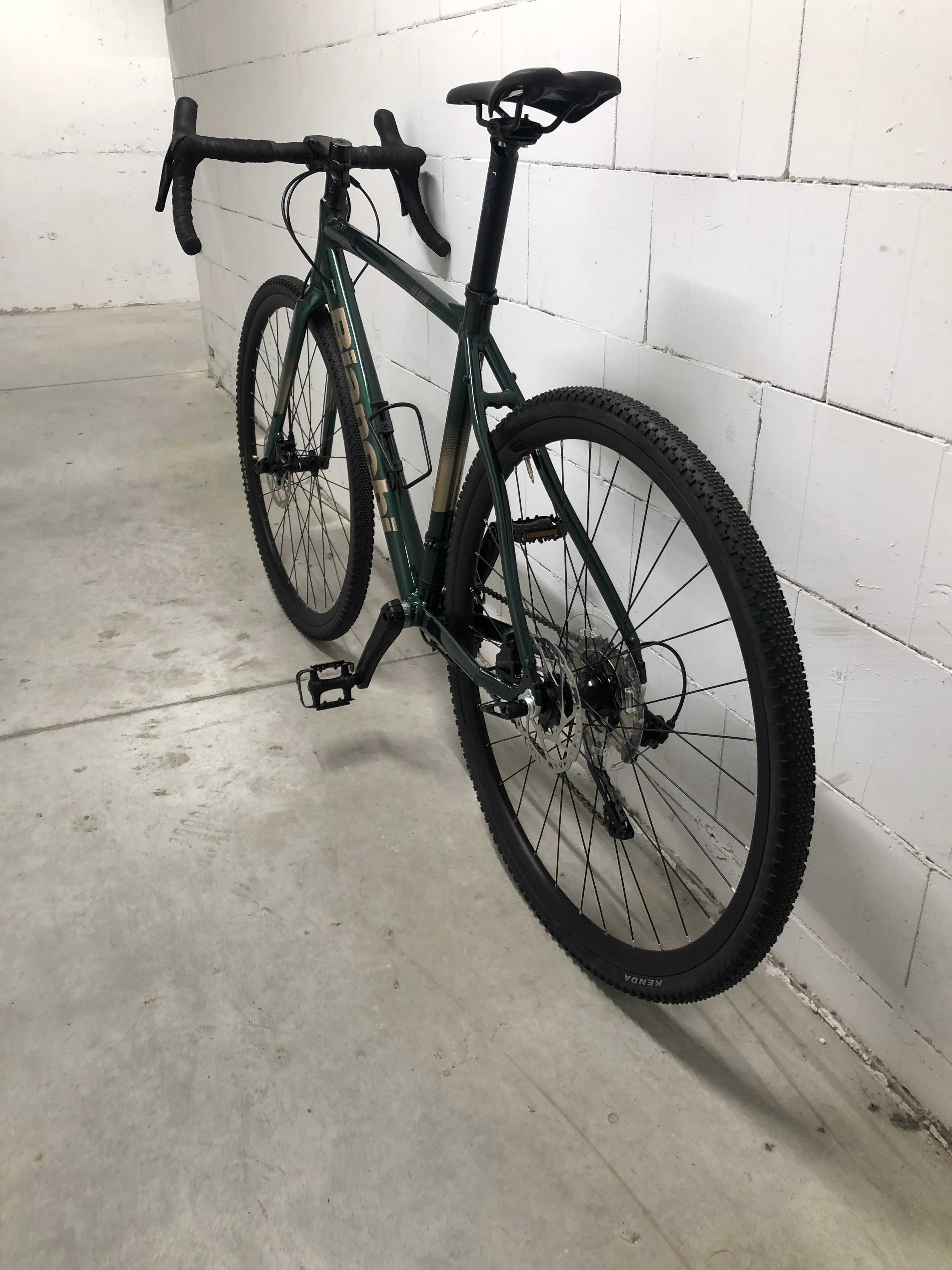 Bianchi Via Nirone grawel  - SHIMANO GRX RX600