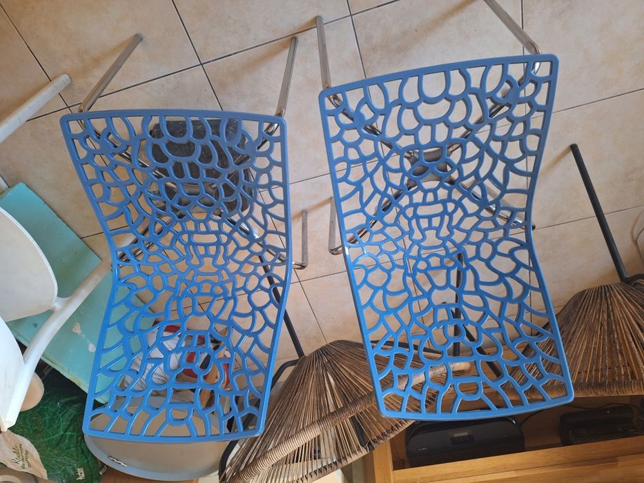 Eletrodomésticos e cadeiras