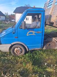 Iveco z wywrotem