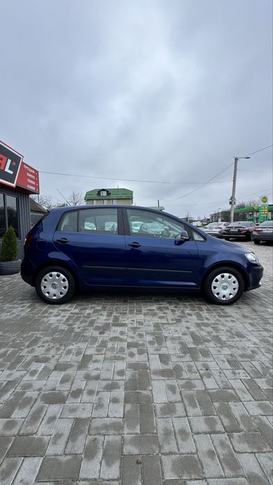 Volkswagen Golf Plus Фольксваген Гольф Плюс  2006р 1.6 MPI бенз 5МКПП