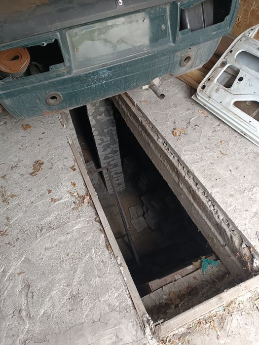 Продам гараж в Хортицькому районі.