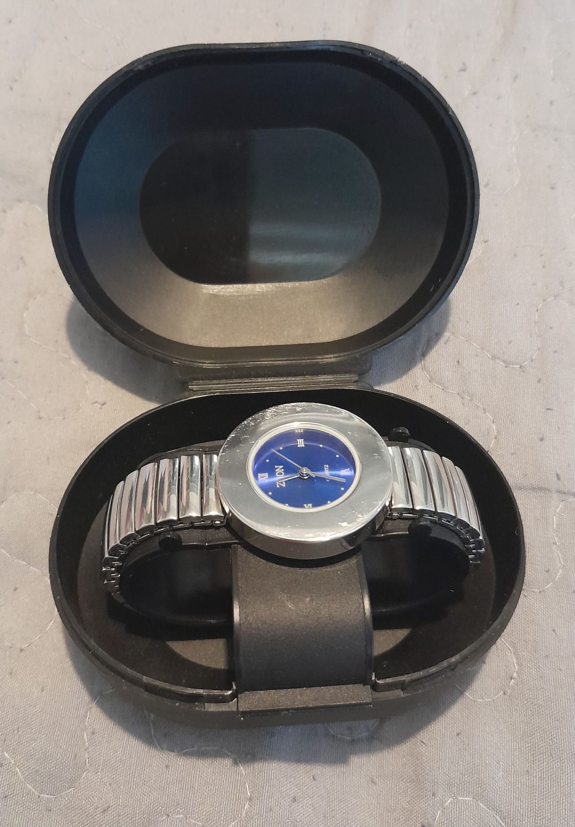 Zegarek  quartz firmy zeon