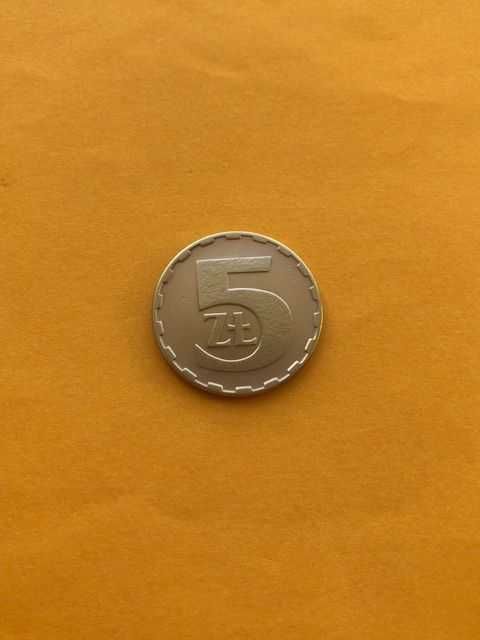 5 złotych z mosiądzu . Rok 1986 .