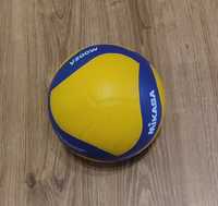 М'яч волейбольний Mikasa v200w (Насос у подарунок)