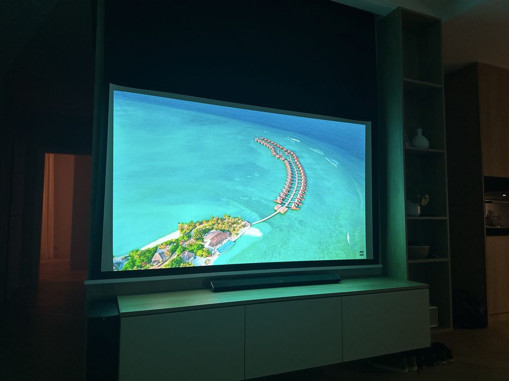 Projektor Benq W1050
