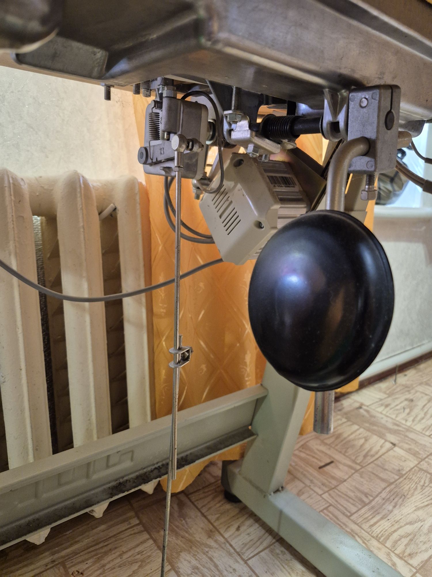 Промислова швейна машина JUKI DDL‑8100e + серводвигун JACK JK‑510A