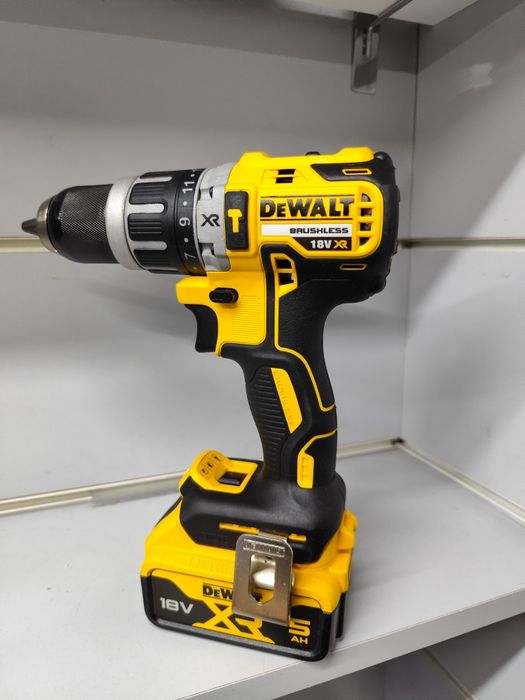 DeWal DCD 796 безщітковий шуруповерт з ударом Деволт оригінал