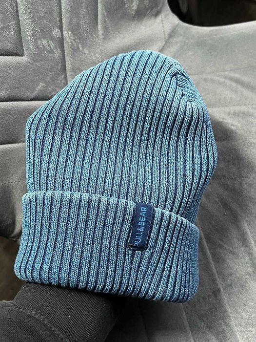 Стильна шапка Pull&bear