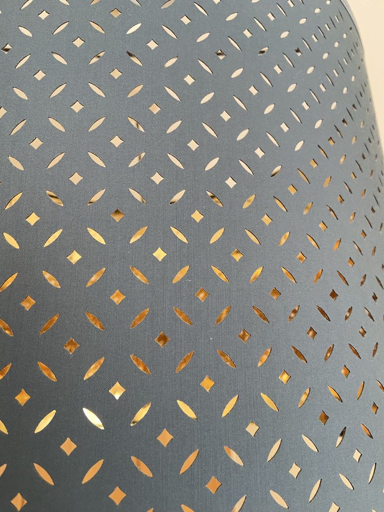 Abajur azul e dourado
