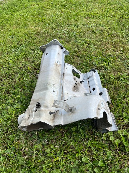 ćwiartka podłużnica ford focus mk3 2011- prawy przód