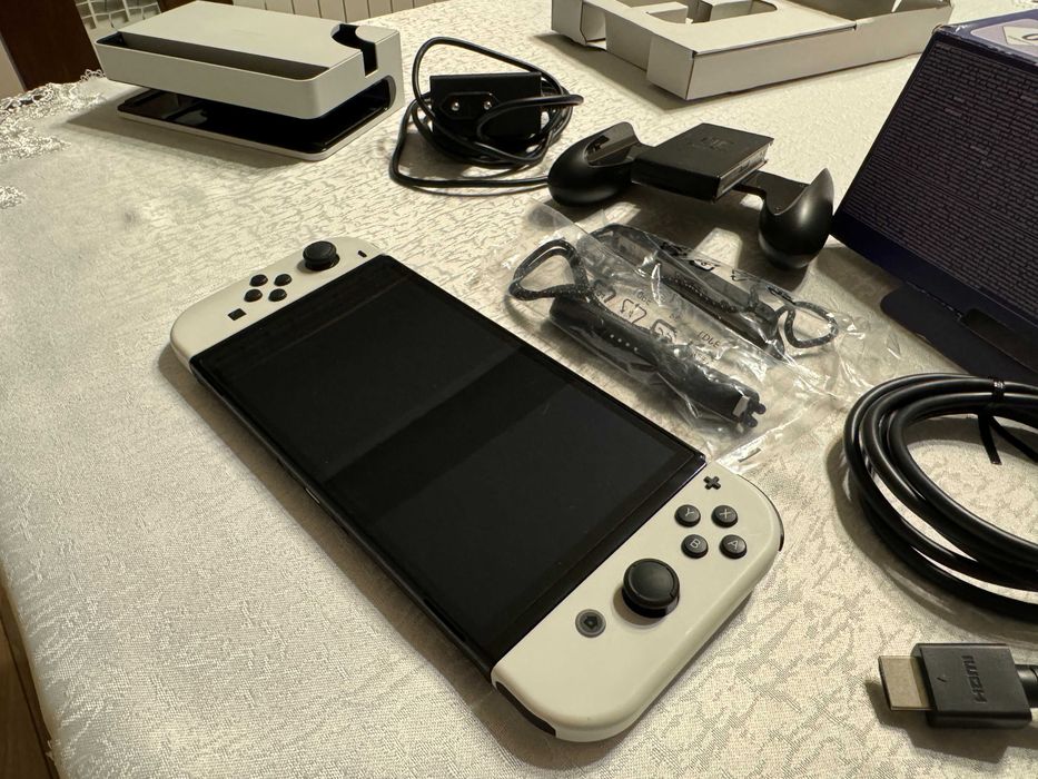 Praktycznie nowe NINTENDO Switch OLED