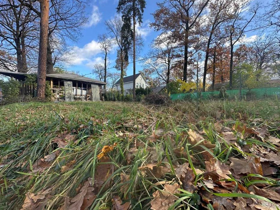 Продаж 4,4 сотки під забудову центр Ворзеля є світло, вода