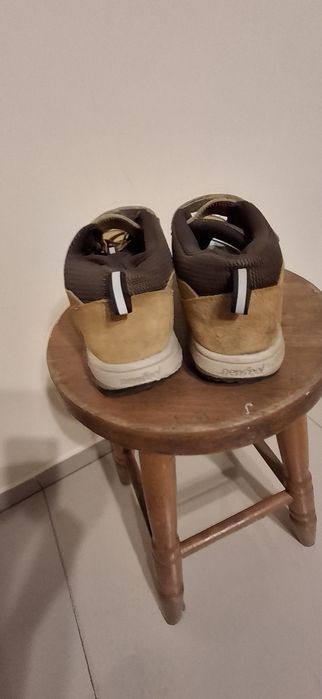 Sprzedam buty chłopięce rozmiar 39