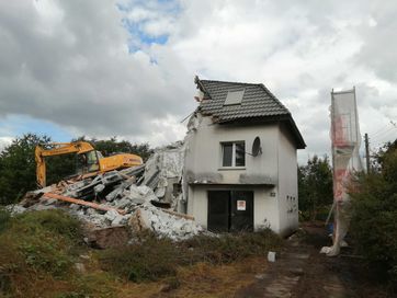 Wyburzenia i Rozbiórki- Kucie Betonu - Wywóz Gruzu Oleśnica i Okolice