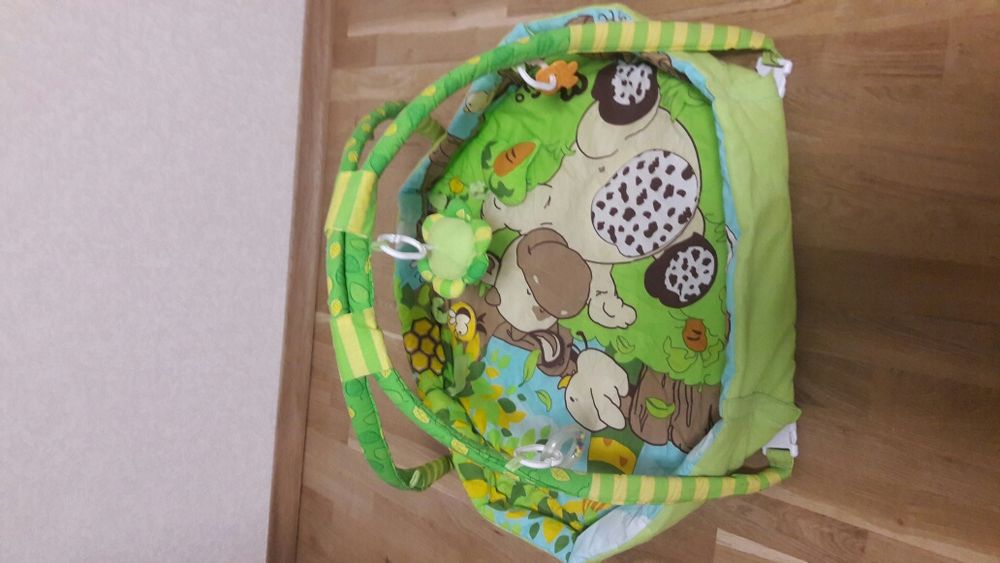 Развивающий коврик Веселая ферма Canpol Babies в отличном состоянии