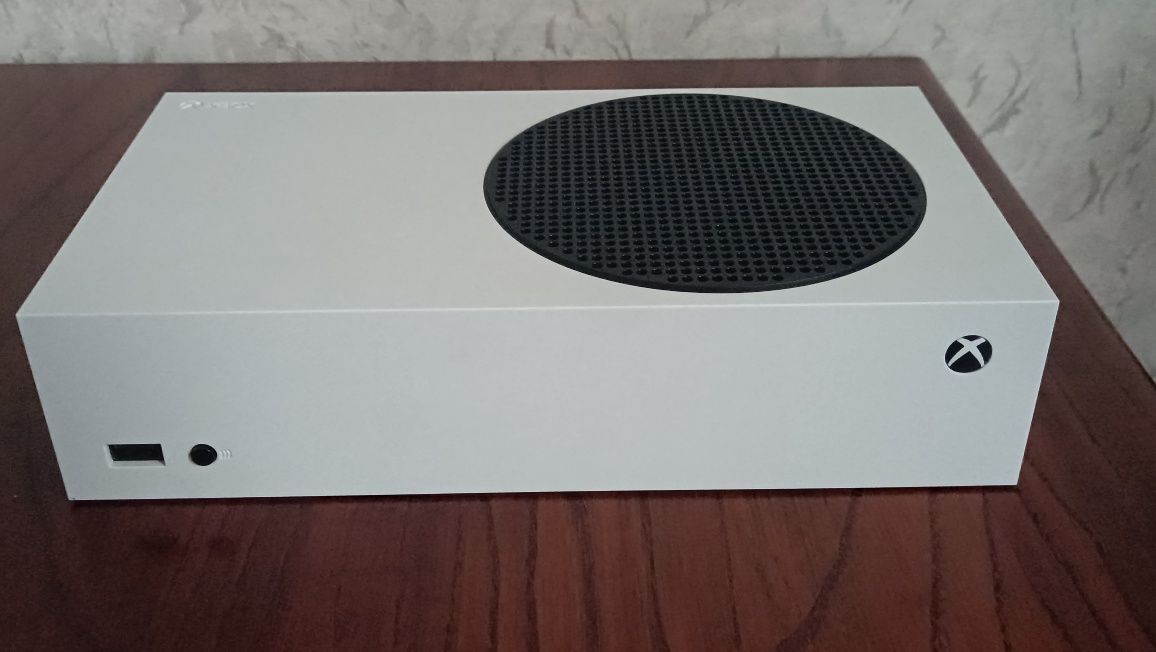 Xbox series s в ідеальному стані