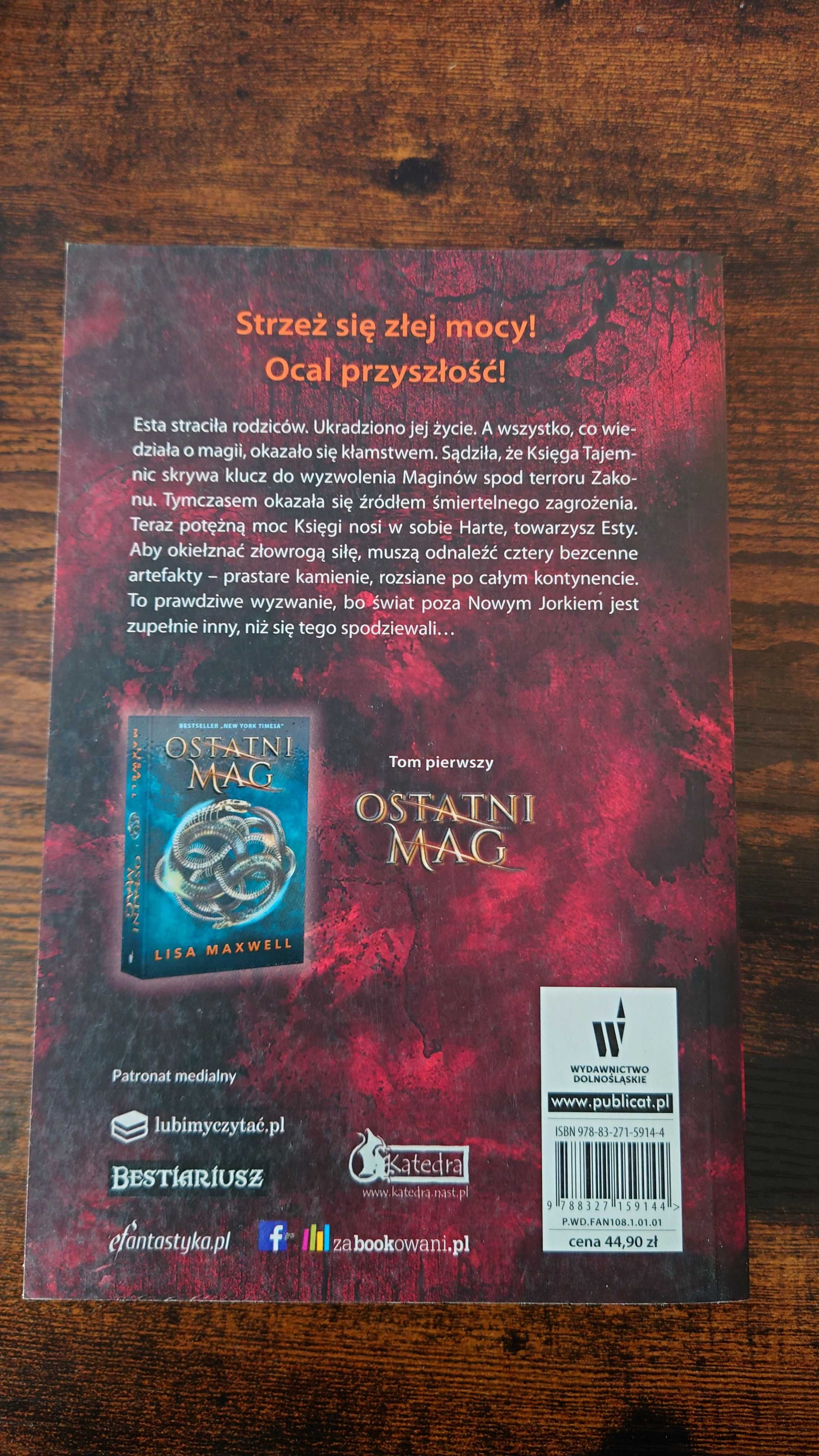 Złodziejka magii, Lisa Maxwell