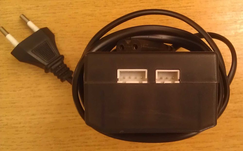 Зар. устр-о G.T.Power A3 0,9А