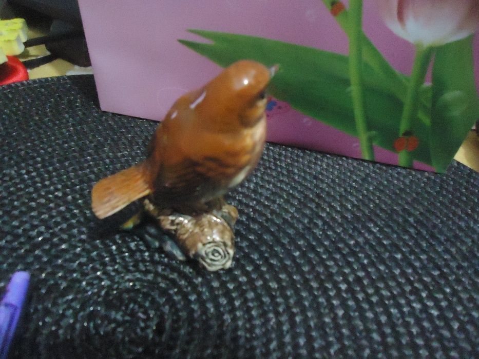 Passarinho Marca " Beswick England "