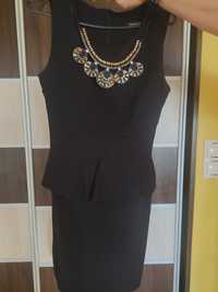 Czarna sukienka z baskinką r. S/M